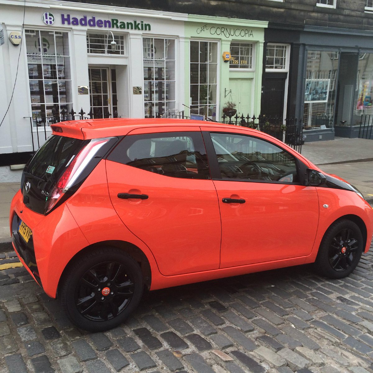 HaddenRankin's tweet photo. Check out our temp Lettings &amp; Management car !!!!!
 #noteasilymissed #rental #enterprisecars #glowinthedark http://t.co/BGCGWRNFKx