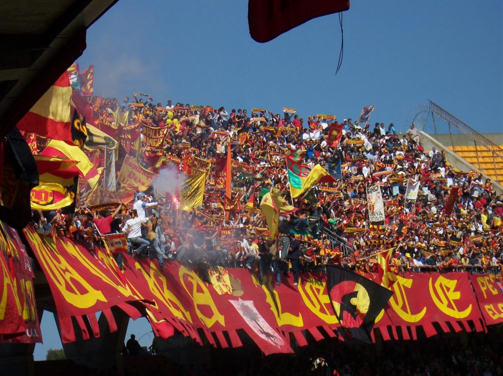 alelo1983's tweet photo. #savelecce 💛❤️ http://t.co/mHnVtFl3T8