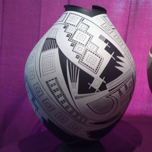 AACabobyBea's tweet photo. #mataortiz #mataortizpottery #juanquezada #handcoiled #pottery #ceramics #paquimegallery #oneofakind #forsale #cont… http://t.co/RqXKLNqWJf