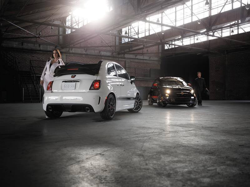 MaranelloFiat's tweet photo. Two styles of Abarth, one kind of sting. http://t.co/O1qmvE0q4j