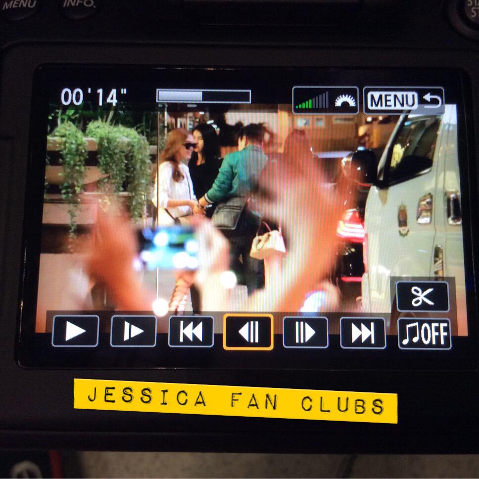 [PIC][22-05-2015]Jessica khởi hành đi Thái Lan để tham dự FanMeeting "JessicaSweetDayinThailand" vào chiều nay CFnsKPgXIAAj8jf