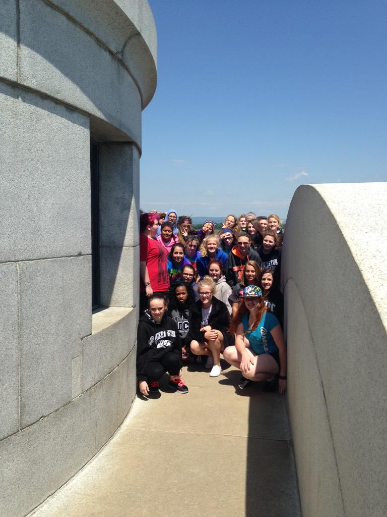 MMSteam12DC's tweet photo. On top of PA monument #BurgtoDC http://t.co/WGnkusnMEY