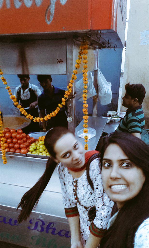 raj_indu's tweet photo. My partner in all crimes here!! Will miss her a lot #myinternshipstory #abglp #Shineon http://t.co/D3wR1tPsVj
