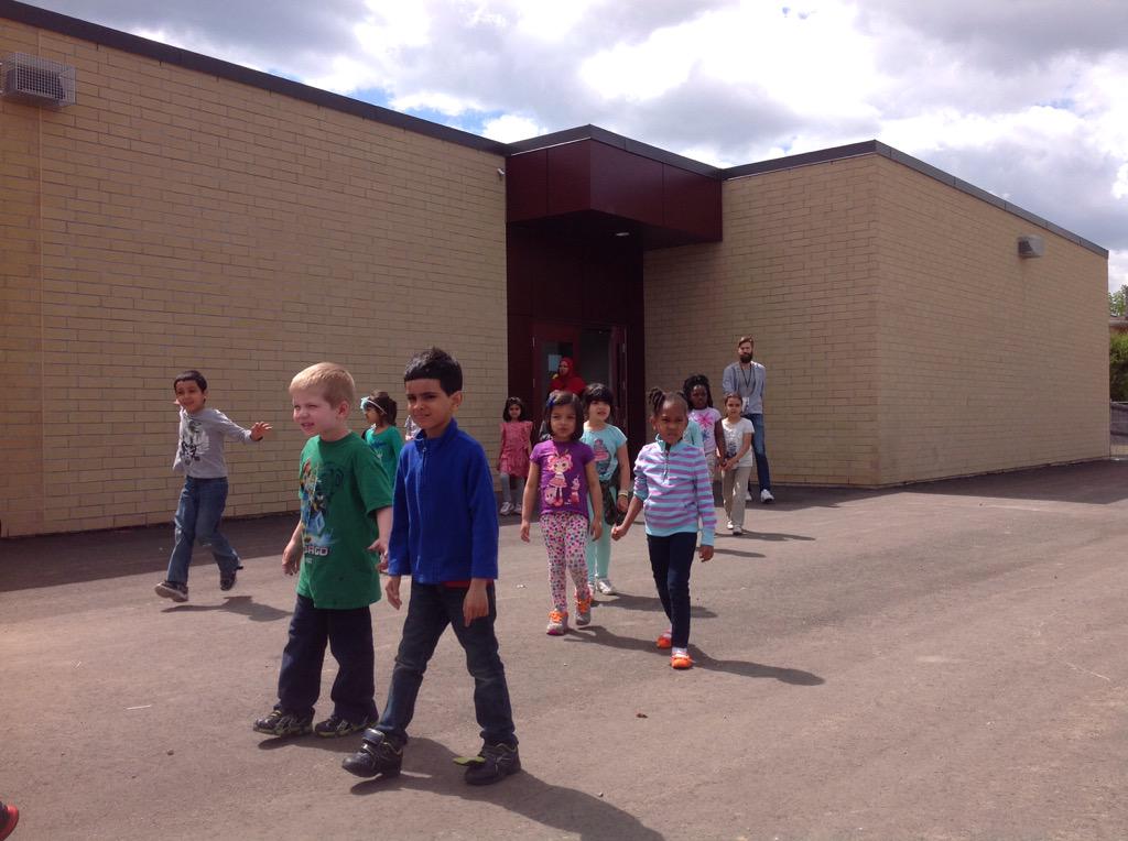 KirkbyClass's tweet image. #kirkbykids #alwaysbeelearning #beefair @TOBeeRescue