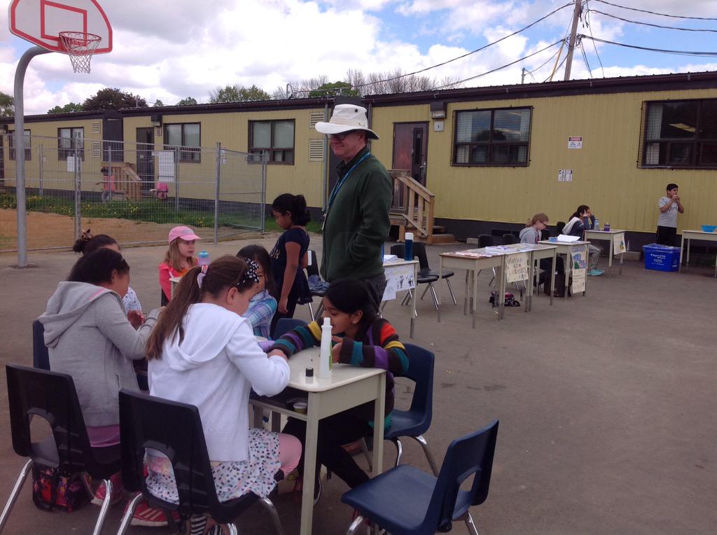 KirkbyClass's tweet image. #kirkbykids #alwaysbeelearning #beefair @TOBeeRescue