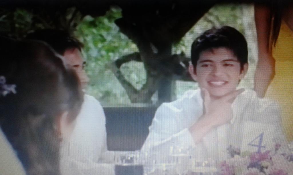 RAYVER4everFan's tweet photo. Yats ano ito....eh di gwapings. Gwapo talaga @RAYVERCRUZ20 #Macoy #YCML http://t.co/wR2757X5nR