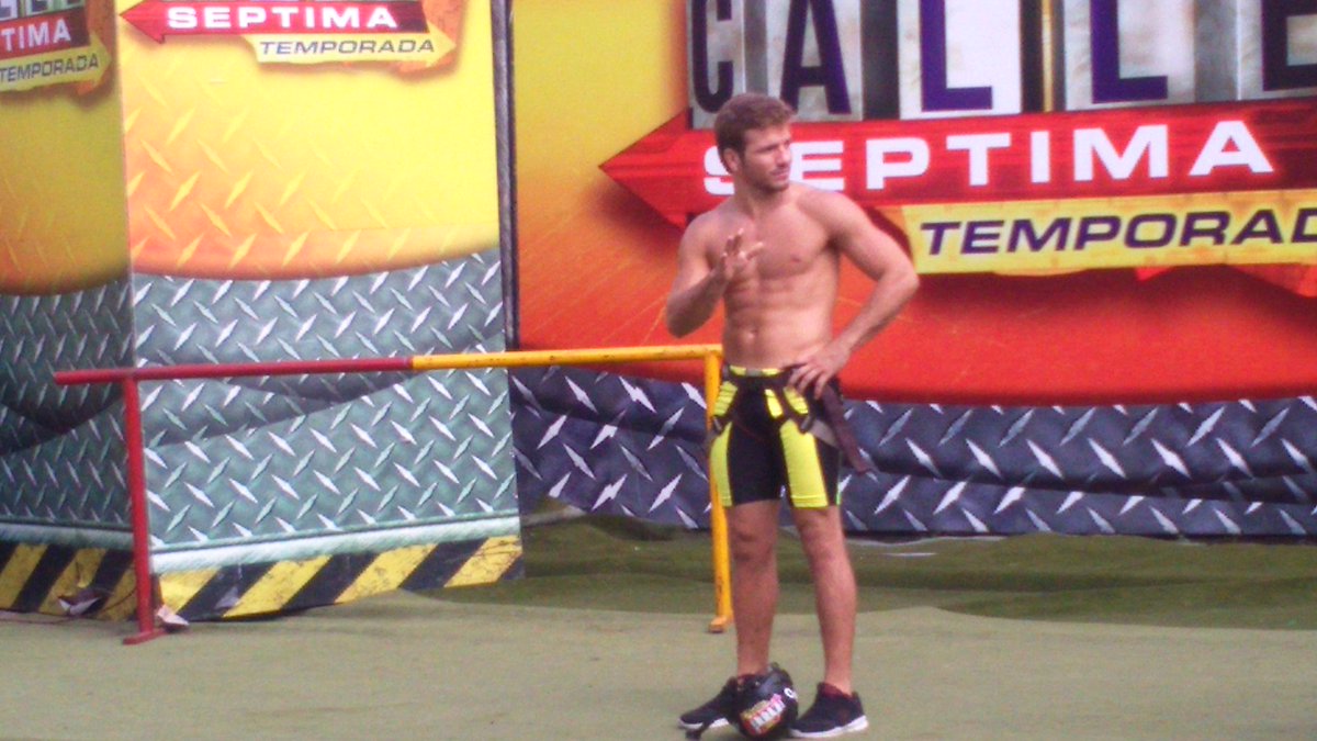TCdeportesEC's tweet photo. ¿Por qué @ArielC7tc no celebra las hazañas de @AlexCalle7tc? ¡Una rivalidad en el mismo equipo!

Hoy/17H00 http://t.co/GnsAGcCErP