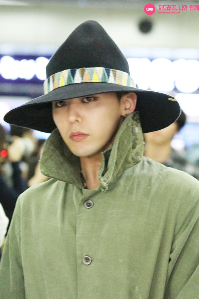 with_gdragon's tweet photo. 20150521지드래곤김포공항✈
지용아..잘생겼어!!!!!!!!😶
너무잘생겼어💕
#gd #gdragon #지디 #지드래곤
#너와함께 http://t.co/XzB0ddLOM7
