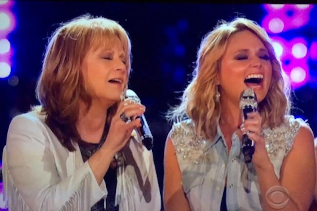 thebootdotcom's tweet photo. (Still) lovin' these @MirandaLambert and @ThePLoveless duets! WATCH: http://t.co/LrI7kodSa8 http://t.co/6BUP3cfPEq