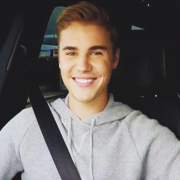 biiebervocals's tweet photo. His smile warms my heart http://t.co/T9oyxSionf