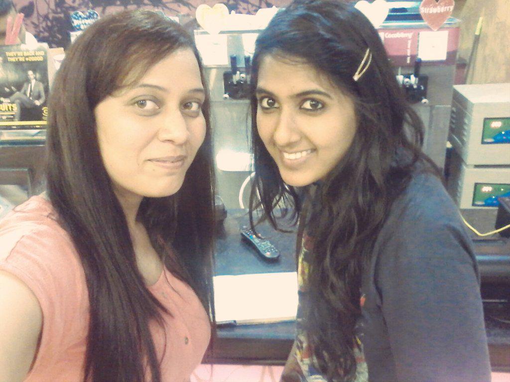 raj_indu's tweet photo. Cocoberry check #yumyoghurt #myinternshipstory #abglp #Shineon http://t.co/nqFLjOKRQs