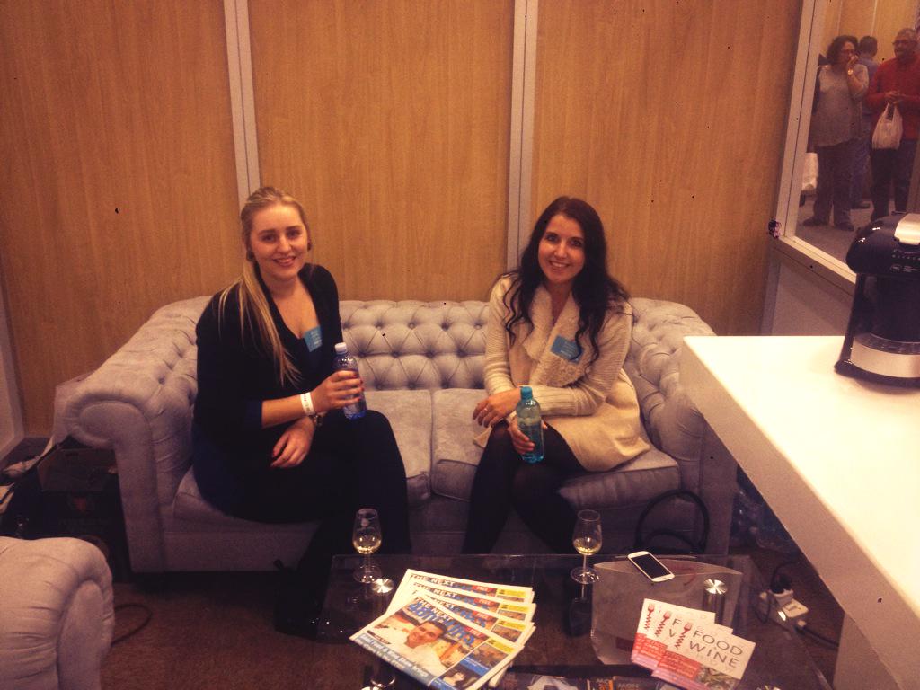 @shannonkellyash @taniaKT <a href="/AquaVitaWater/">Aqua Vita</a> #feedingTheThirst #BeautifulEditorLadies #PurelyLocal