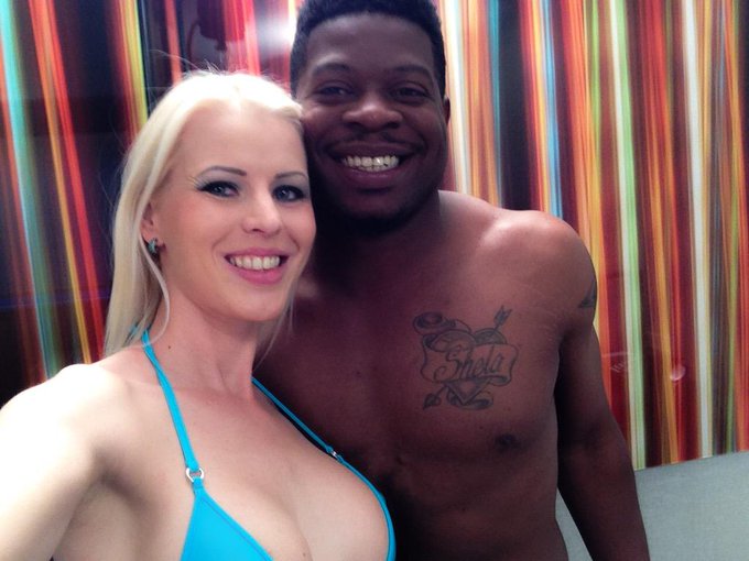 Looks like we are going to have fun today ;-) @brothalovers @CyberLoveBiz @pipe_layaxxx http://t.co/<a href="/tag/camgirl"class="tags"><span>#camgirl</span></a><a href="/tag/skype"class="tags"><span>#skype</span></a>