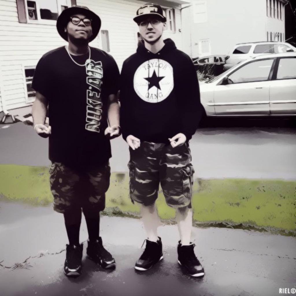CrookFirmMusic's tweet photo. 2/3's of the M.C.H. | @ItzKBilly96 x @ItzChrisGamez #SmooveGang #SGEnt #GraphicsbyRieL

[📷: @lastoftheLoyal ] http://t.co/OCulFapBu3