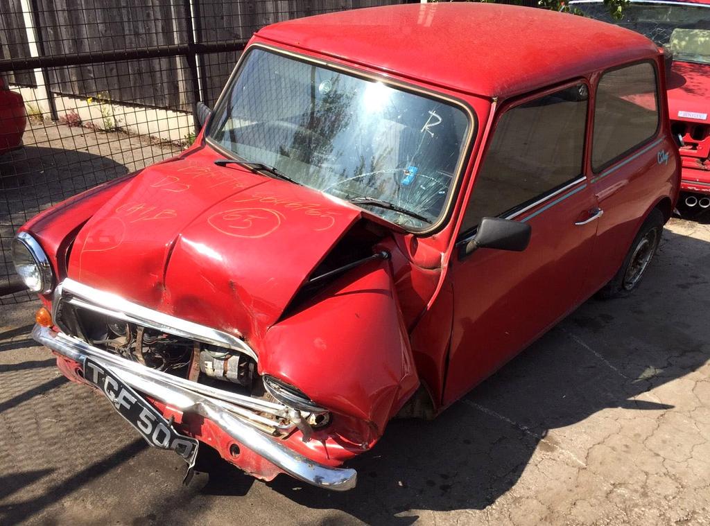 AlecIssigonis's tweet photo. "@TOGTanner: @lookatmymini saw this on the interweb, little more than a t-cut needed, but nice summer project http://t.co/KqlbhpxZQy" ouch!