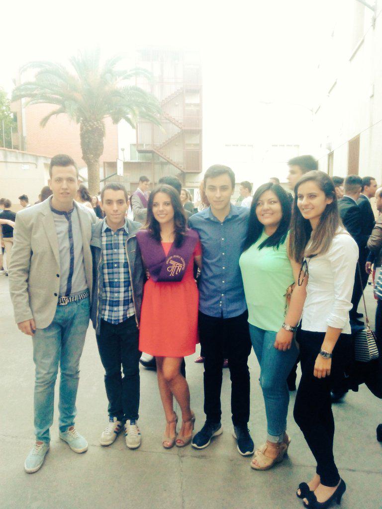 AgusRamirez2's tweet photo. Buena tarde de orla con la family @victorayuela @alvarito_rs5 @andreazarzuela @MariaMg13 @YesseniaM10 http://t.co/hb7JV4doFy