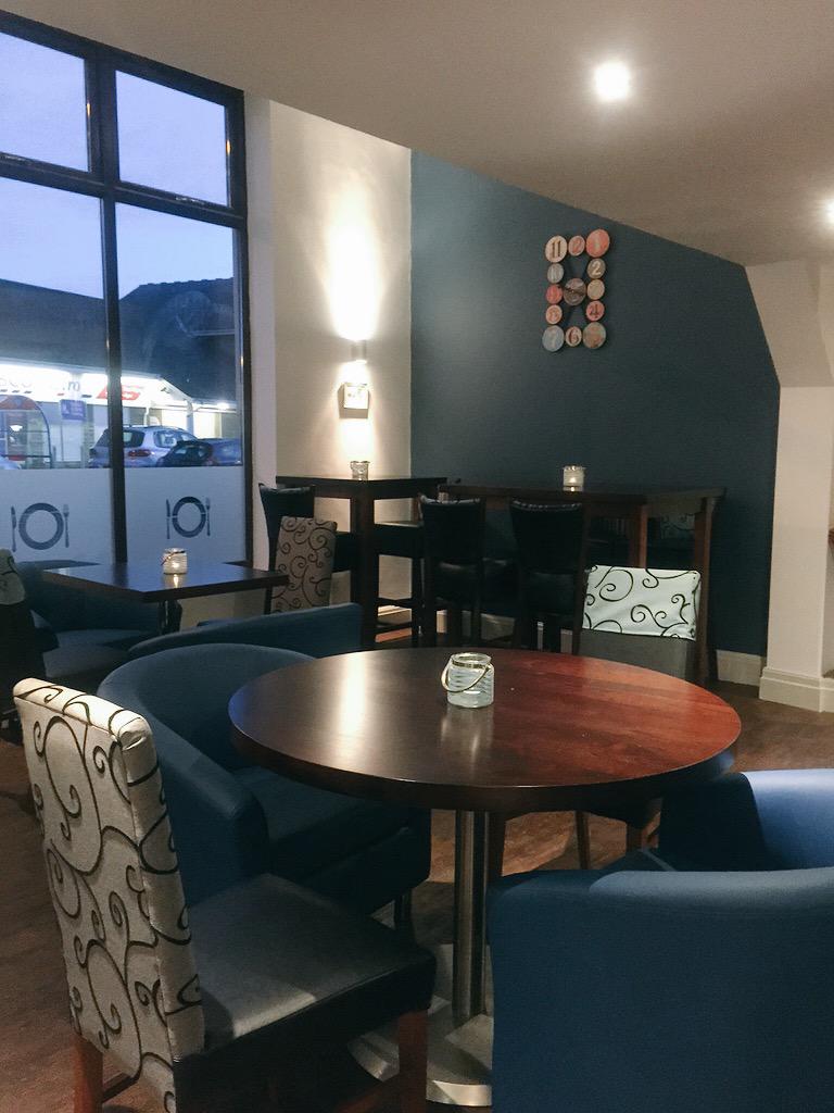 OwensRamsbottom's tweet photo. We are excited to announce that our new bar area will be opening tomorrow! #CaskAles #DogFriendly #Ramsbottom http://t.co/ZMuxj5BkOJ