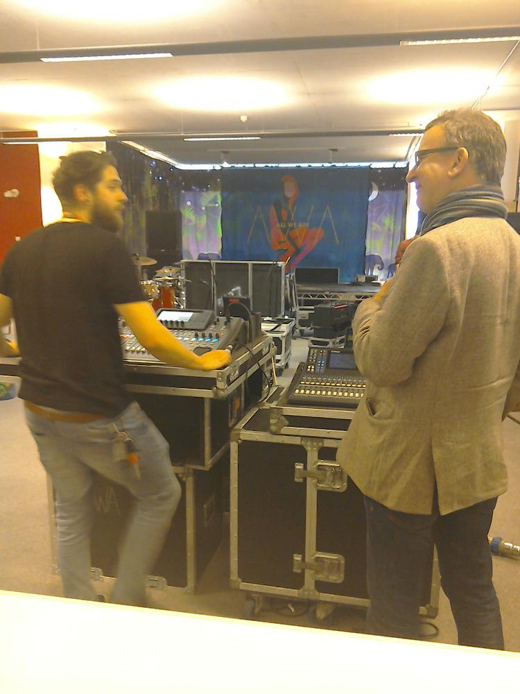 OldhamLibraries's tweet image. Sound check: in progress! @thisisallweare @loudinlibraries #GetItLoudInLibraries
