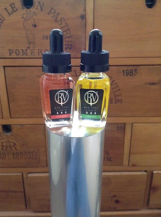 RedVape's tweet photo. Happy Bank Holiday weekend :-) :-)
#keepthevape
#eliquid
#redvape http://t.co/hvoM0fVCoY