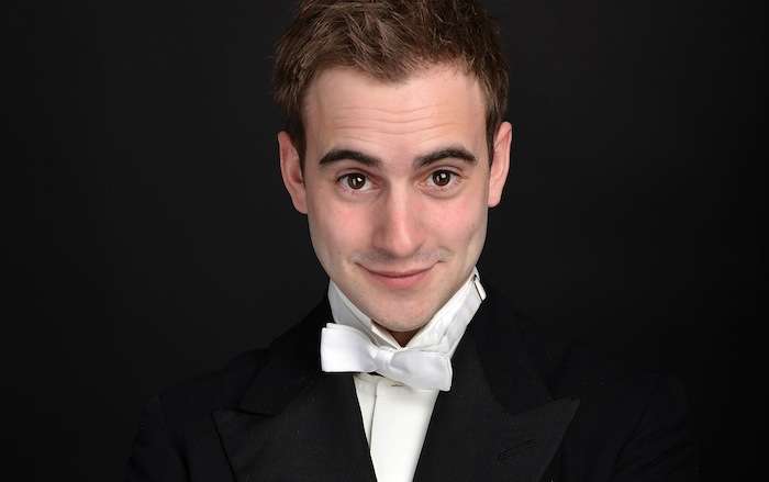 stratfordcomedy's tweet photo. Downton fan? Of course you are! Don’t miss @LukeKempner’s The Only Way Is Downton at 2.30! http://t.co/1Q8kGIWgMb http://t.co/zvi5PZJcl6