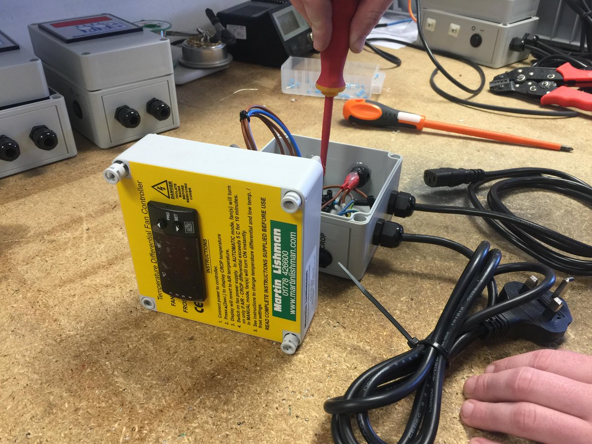 Martin_Lishman's tweet photo. Automatic crop ventilation fan control, cheaper than you think and will save you money! #MLtipoftheweek #graincooling http://t.co/mM8jyaq43s