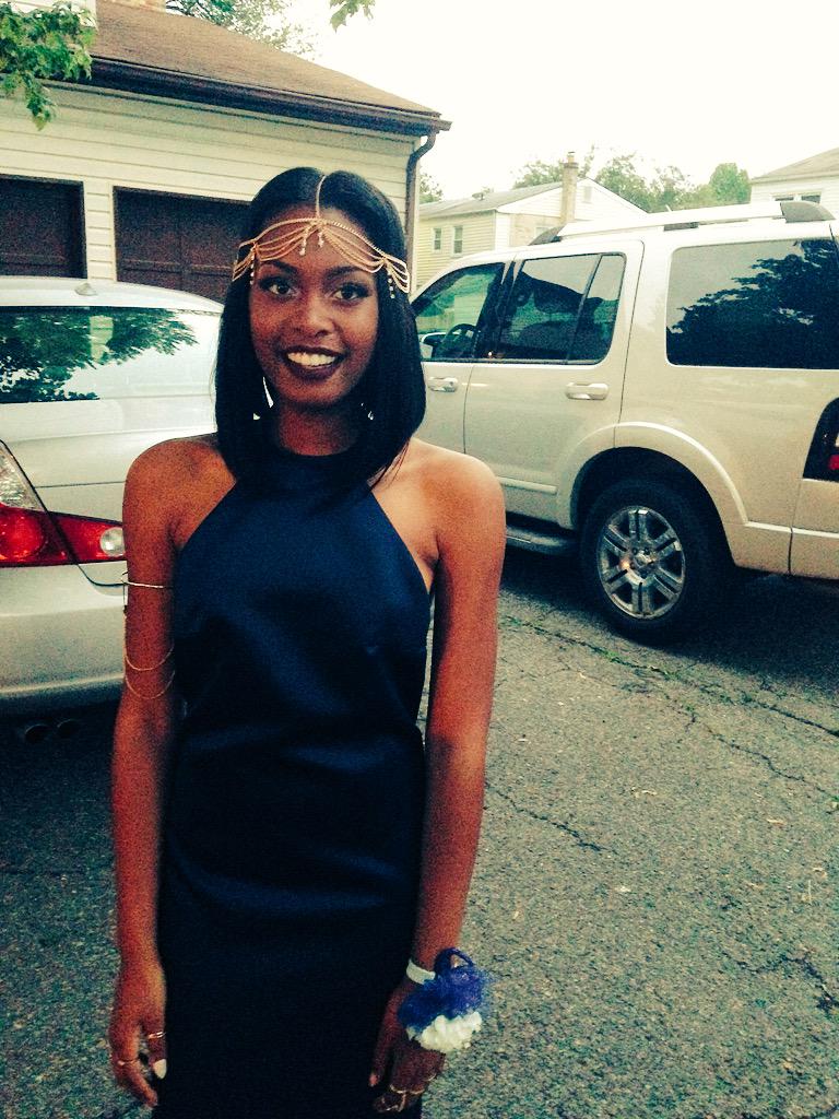_shelovesaann's tweet photo. #FriendlyProm2k15
#NightToRemember πͺπΎ http://t.co/4XvI6aLSbd