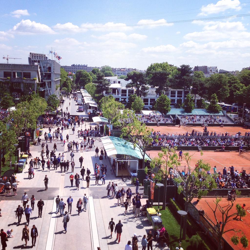 Guill_DS's tweet photo. Après-midi @rolandgarros ! #QualifRG #RG15 🎾 #RolandGarros #FrenchOpen http://t.co/1mM3zln3sS