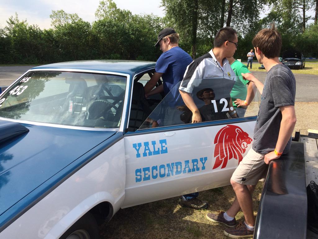 YaleWoodwork's tweet photo. Yale race team doing final checks. http://t.co/ORUQDoFyXt