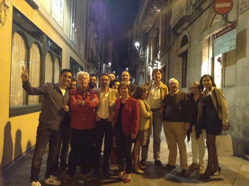 xmosquera2016's tweet photo. Equipo 10! Campaña limpa e ganas d Ou. Moita ilusión #ParticipaDecideTransforma Ourense es ti! Vota @cxg_ourense http://t.co/F0uCfUT7MP