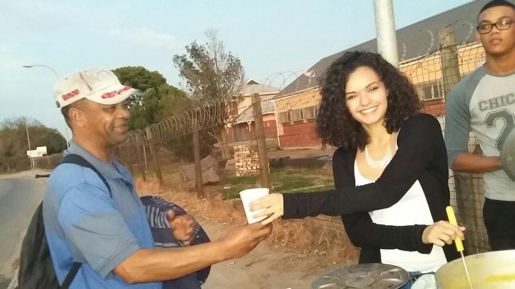 AlyIsCuddly's tweet photo. Soup Kitchen! Trying to change the world one step at a time😂 @SACWpageant http://t.co/MgIPk2GfON