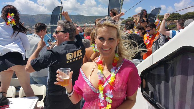 Watch Julia Pink's leaked NSFW photo on TwXstars