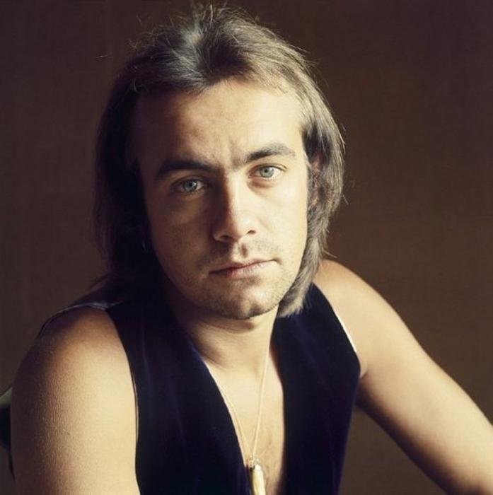Happy birthday to Elton John\s longtime songwriting partner, Bernie Taupin. Without the BDC there would be no CF. 