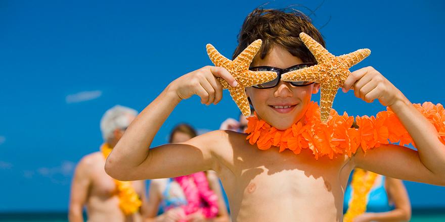 Russianbare бассейн. натуризм. нудистские детские. дети на море девочки. пляжный детский топлесс.