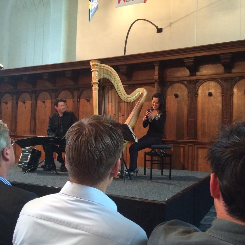 Openingsconcert @LaviniaMeijer, harp, #CarelKraayenhof, bandoneon, Leidse cultuurweken, signatures @Hooglandse