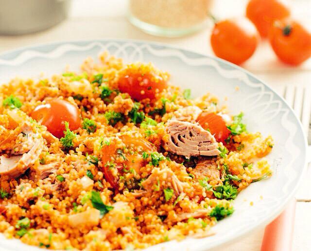 Opzoek naar heerlijk recepten met Quinoa? Kijk dan snel op onze site quinoatips.nl! #gezond #lekker #quinoa