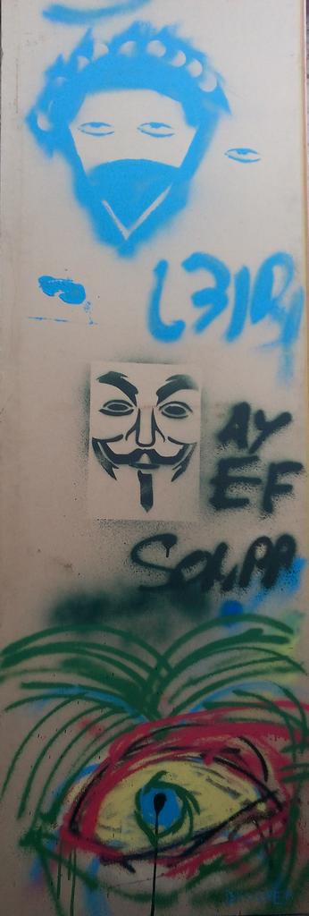 DYVlNEA's tweet photo. #LSD Crew #Bruxelles #Represent #Blaaaah @l3ibi @Sombrefay @Leap22000 http://t.co/mzDNO0Ye0i