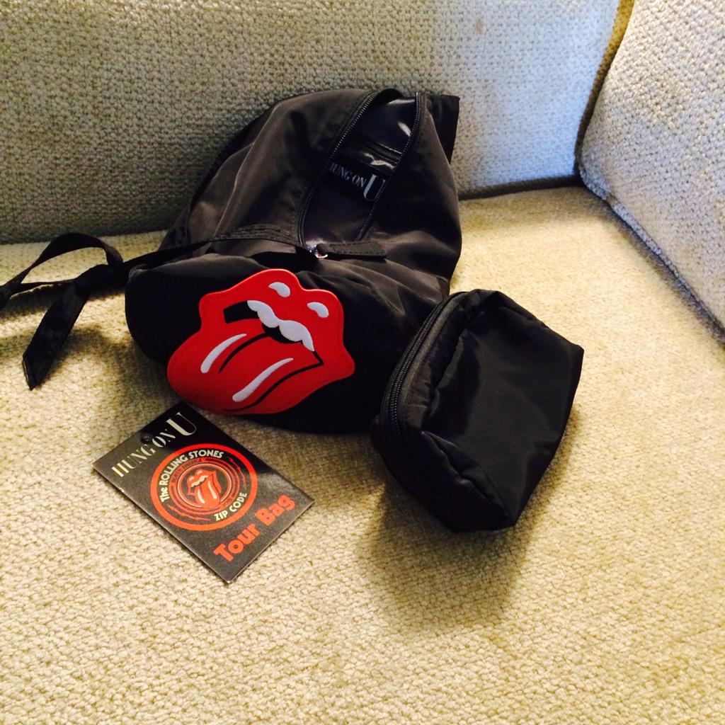 lisafischersing's tweet photo. Thx @PattiHansen @hungonu for my new little bag! My back is happy& the Squirrel has been evicted! #GotMySwagOn http://t.co/pkXQl5Eo07