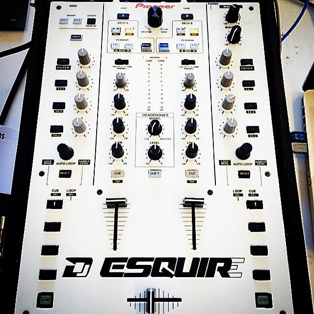 RobMeginley's tweet photo. #DjEsquireNC makin improvements. #seratodj #usbdj #ranedj http://t.co/AYw14U9XiV