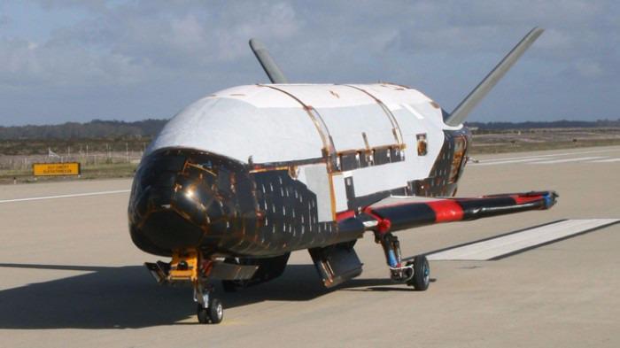 motherboard's tweet photo. The military's secretive space drone is going back into orbit: 
http://t.co/9PT70HWOgn http://t.co/nGMwXOSc05