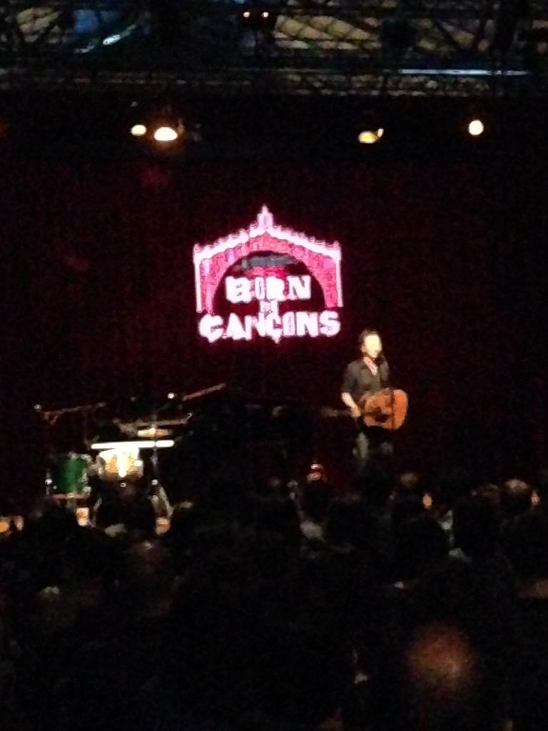 JordiRiusWine's tweet photo. Gran #DavidCarabén al @BornCC maridant música @enderrock amb vi @doterraalta @incavicat #garnatxablanca #Vine http://t.co/CF9eimOogU