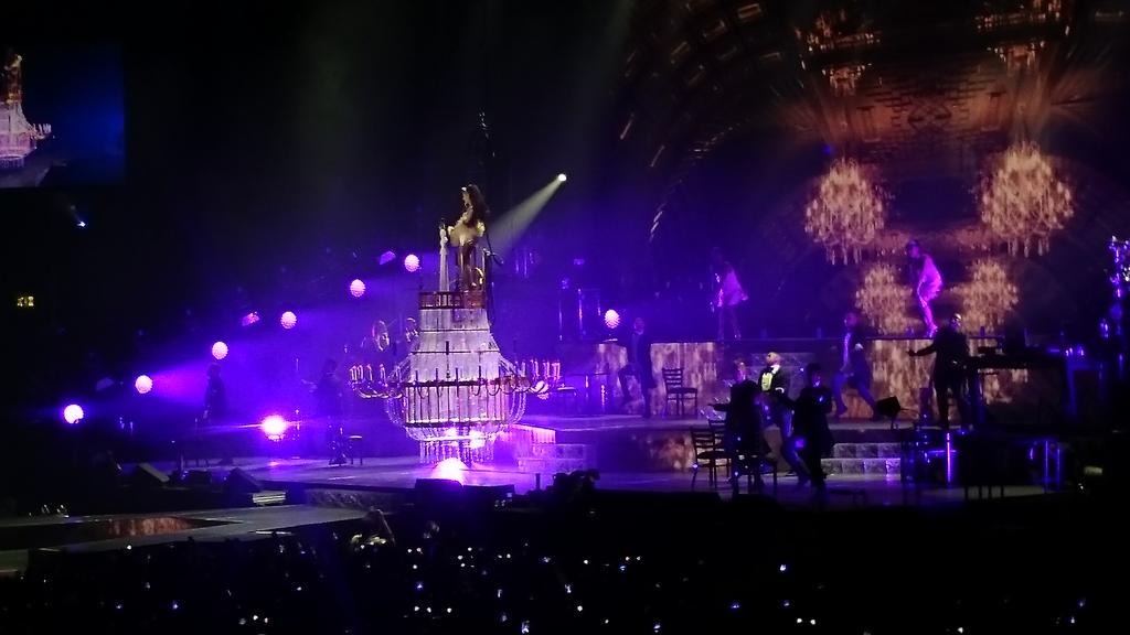 aur00raa's tweet photo. @ArianaGrande in Oslo 👍💖 http://t.co/TJAkOivatg