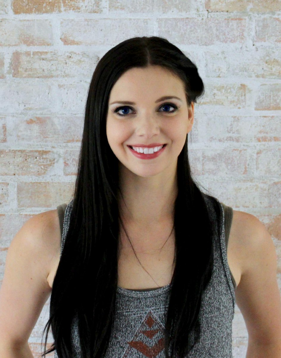 Meet Poshello Co-Founder Elizabeth McGrath <a href="/ZizzyLizzy/">Elizabeth McGrath</a> poshello.co/blog-adirondac… #style #fashion #WomenInBiz #women