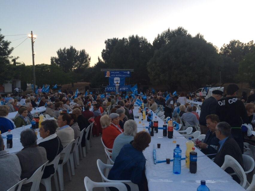 PP Balears (@ppbalears) on Twitter photo En #Marratxi, <a href="/JoaquinGaMar/">Joaquín García</a> apoya al candidato a la alcaldía <a href="/T_OliverPalou/">Tomeu Oliver Palou</a> #AnamperFeina #VotoaBauza En #Marratxi, <a href="/JoaquinGaMar/">Joaquín García</a> apoya al candidato a la alcaldía <a href="/T_OliverPalou/">Tomeu Oliver Palou</a> #AnamperFeina #VotoaBauza