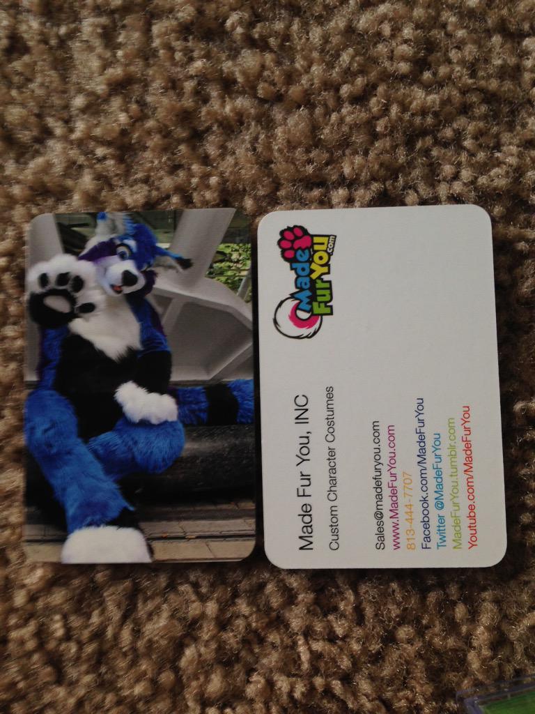 ShujjaWuff's tweet photo. @FibreKitty Hey Fibre, look at what also come with mine order from @MadeFurYou . ^^ http://t.co/Sdy1orXRvb