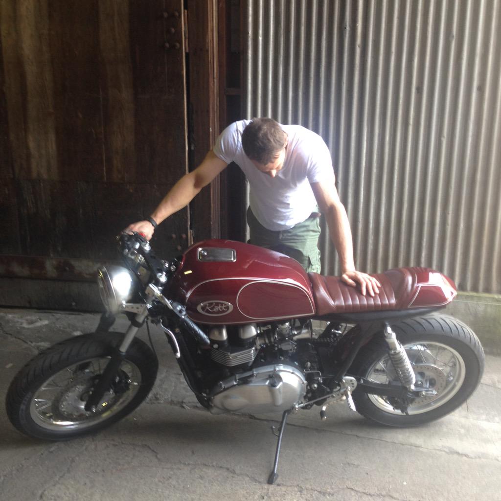 kottmotorcycles's tweet photo. @VancityReynolds falling in love http://t.co/XmGYwjuPLl