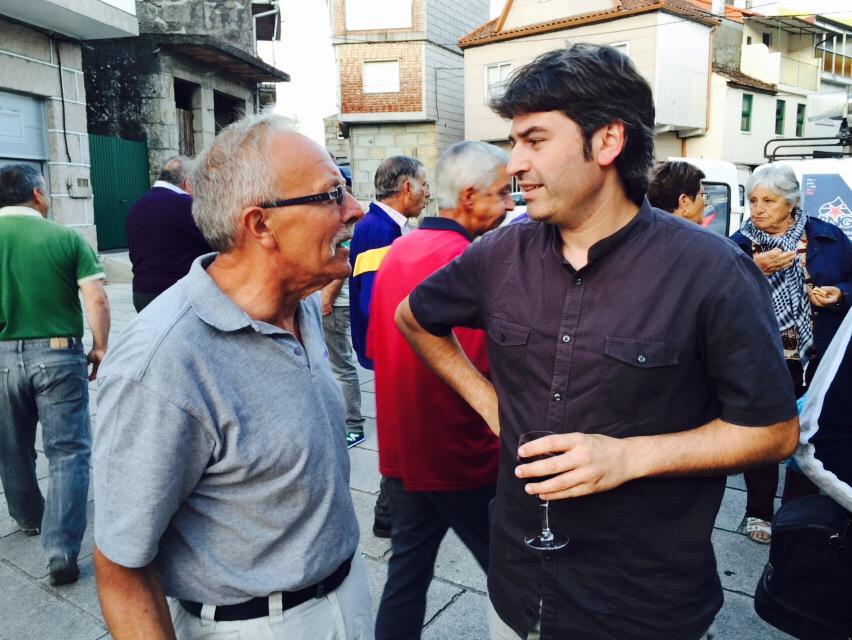 Moncho_Foto's tweet photo. Fin de festa do BNG en Francelos  #ES4500492928862894563791  en Francelos. @toxodoribeiro @BieitoConde  @NoelinhaNoe http://t.co/GeUmcpBrvK