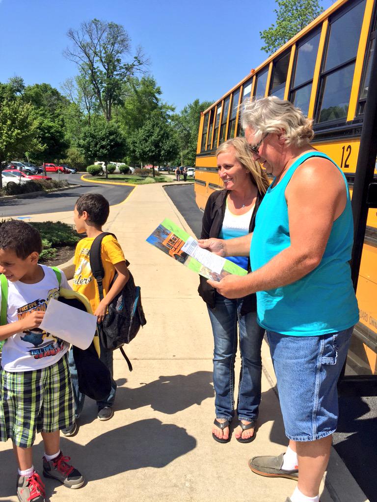 LVandeborne's tweet photo. Our bus drivers, our #HEROS! Good Morning to Good Evening they are the first and last contacts for MCS!  #werprexies http://t.co/GE5ThbpWh9