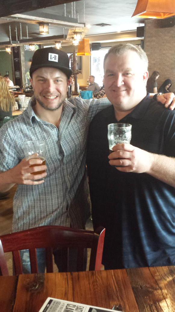 lastbestbrew's tweet photo. Just visiting our friends over @PigandDuke #DownTown for lunch #LunchTimePints w/ @Steve_Carlton @VVegas76 http://t.co/3jE0qaplkR