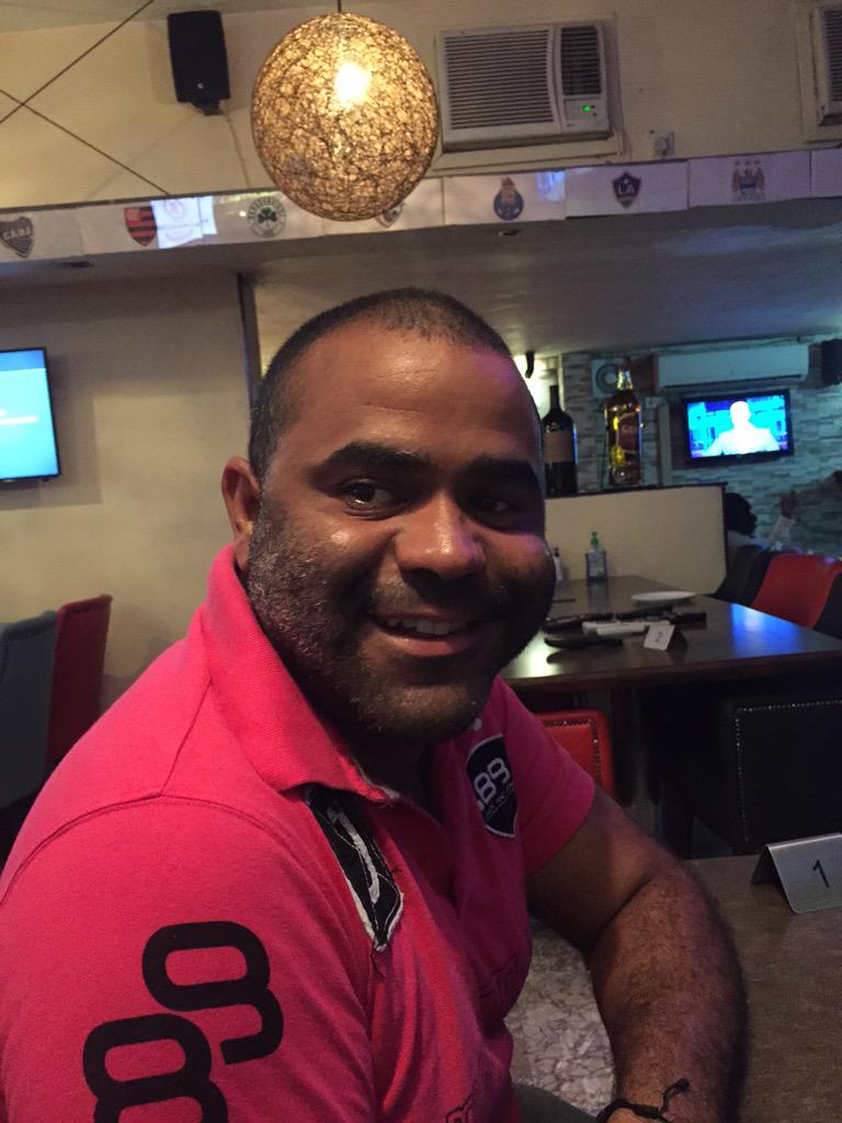 paulj419's tweet photo. The boss Charbel #bungalowrestaurantvi http://t.co/KwmX2UBLEJ
