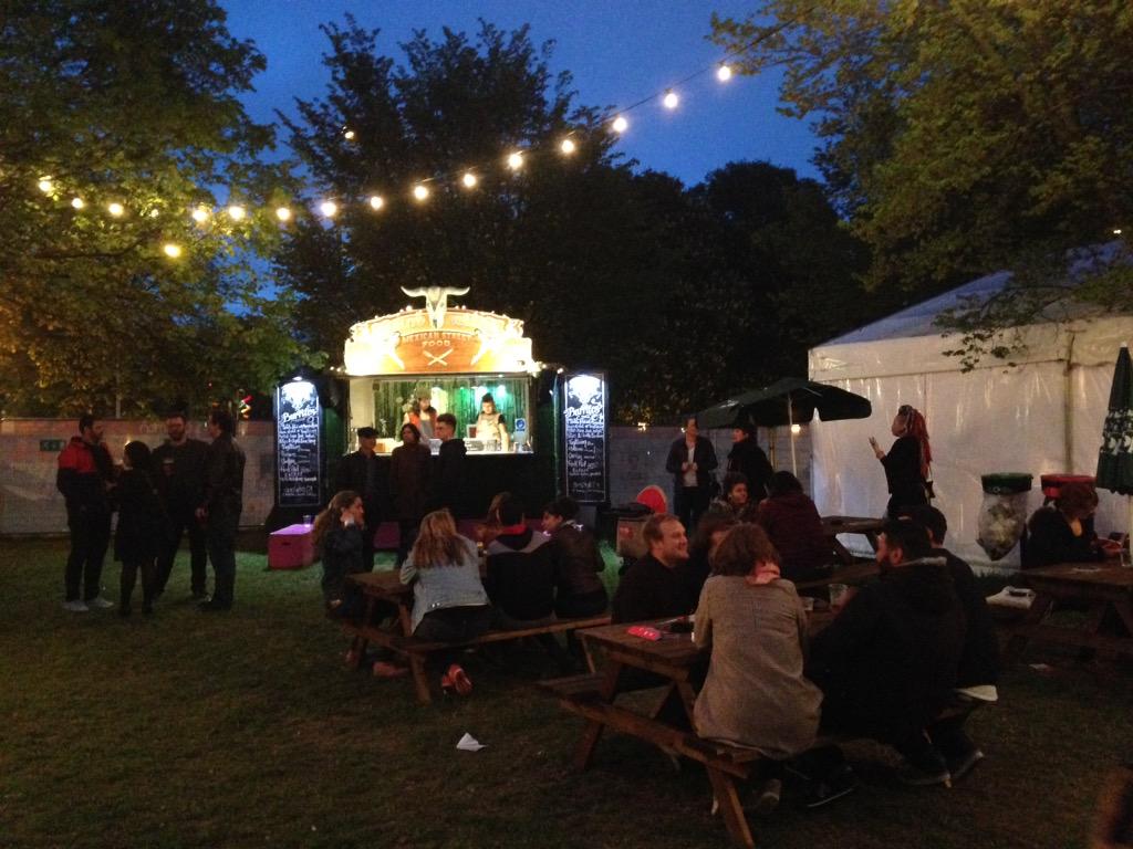 carlito_burrito's tweet photo. Beautiful nights!!!😚 @WarrenTheatre @StreetDiner #BrightonFestival http://t.co/3MlJ1FEPZS